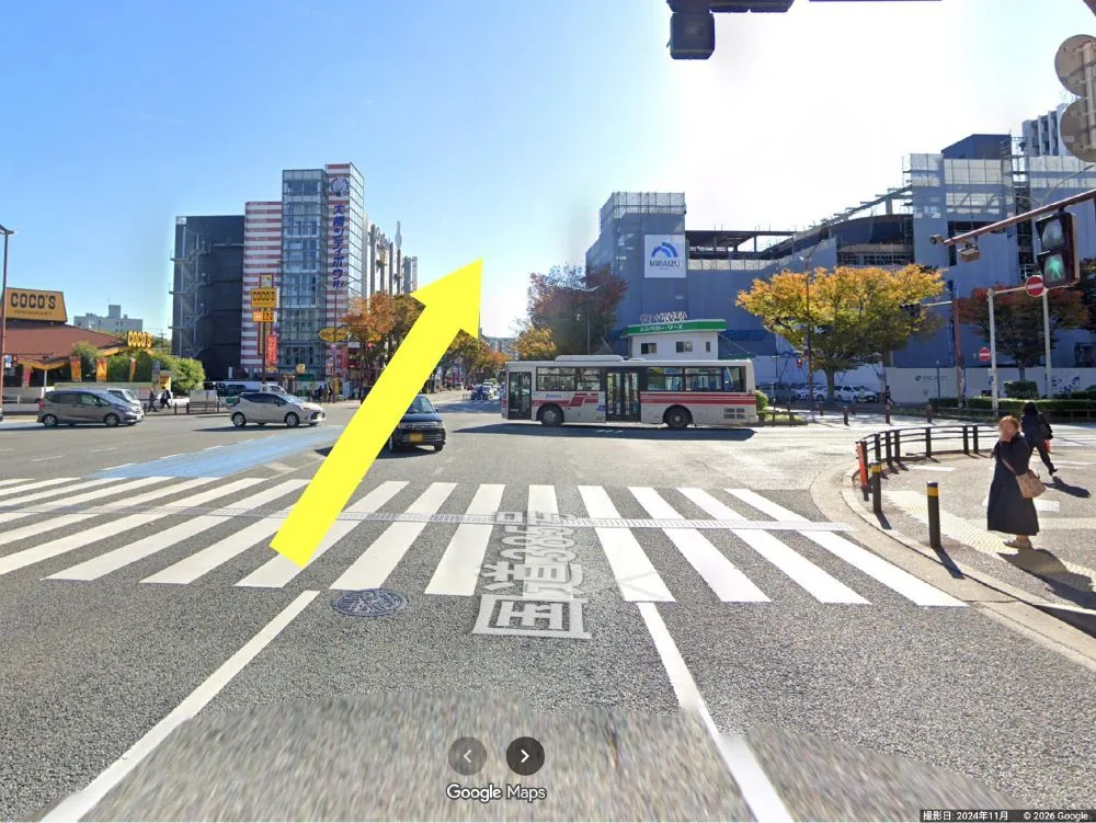 西鉄大橋駅を通過します。